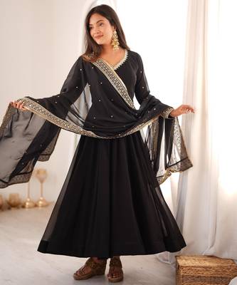 Black georgette embroidered flared gown set 2