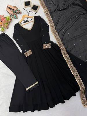 Black georgette embroidered flared gown set 4
