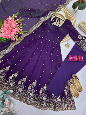 Purple silk blend embroidered flared gown set 2