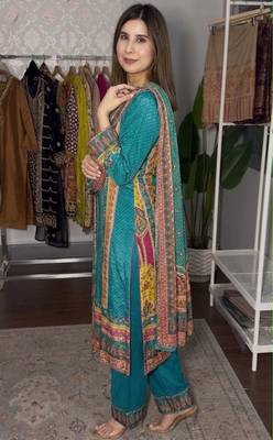 Blue satin printed kurta set 2