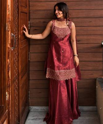 Maroon fendy kurta sharara set with choker dupatta 1