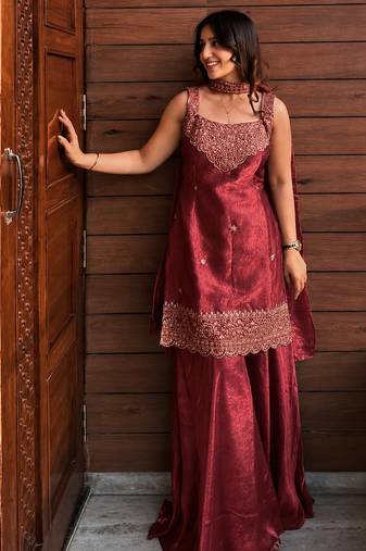 Maroon fendy kurta sharara set with choker dupatta