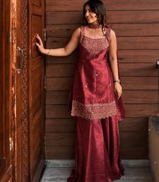 Maroon fendy kurta sharara set with choker dupatta