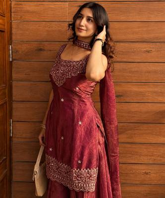 Maroon fendy kurta sharara set with choker dupatta 2