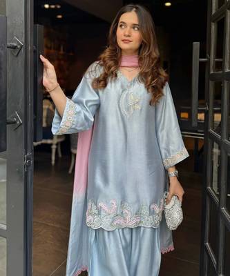 Blue japan satin kurta punjabi salwar set with dupatta 2