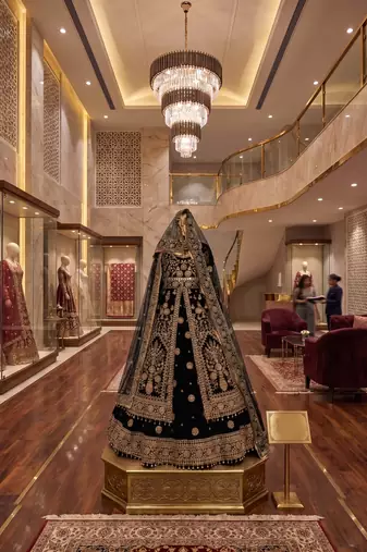 DESIGNER BRIDAL WEDDING WEAR BLACK VELVET SALWAR SUIT LEHENGA COLLECTION FULL STITCHED SIZE