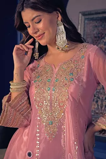 Peach silk blend crepe kurta pant set with handwork