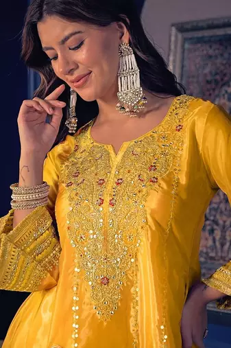 Yellow silk blend crepe kurta pant set with handwork