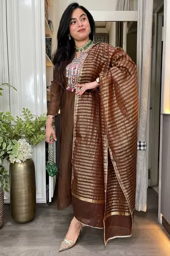 Chocolate chanderi kurta pant set with jacquard dupatta