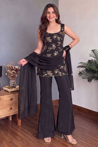 Black embroidered georgette kurta pant set with dupatta