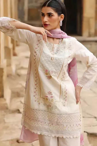 Off white cotton embroidered kurta set with taby dupatta