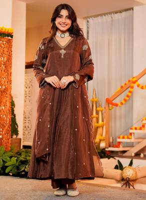 Brown cp vichitra embroidered kurta set with dupatta 3