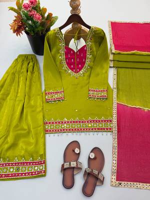 Green roman glass mirror work kurta palazzo set with kota dupatta 2