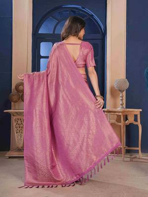 Pink Zari Woven Kanjivaram Soft Silk Blend Saree With Stitched Blouse 4