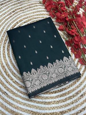 Green soft banarasi silk blend  saree with self weaving design zari weaving pallu and blouse 2