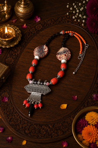 Contemporary boho beaded necklace design
