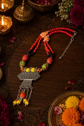 Ethnic elegance beaded fashion necklace