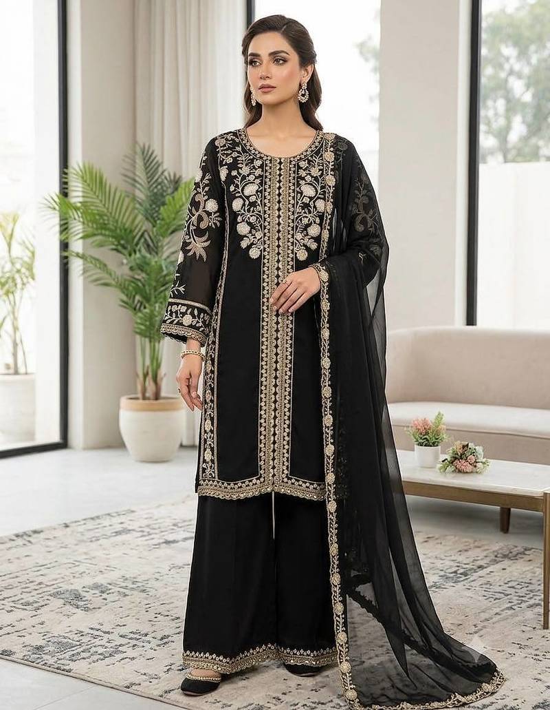 Black roman kurta palazzo set with organza dupatta