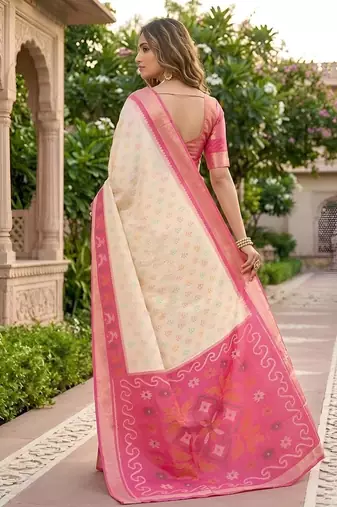 White color pochampally silk blend ikkat pattern zari woven border sarees
