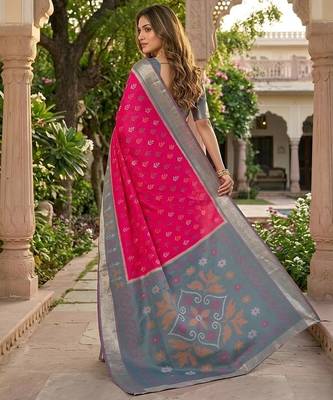 Rani pink color pochampally silk blend ikkat pattern zari woven border sarees 2