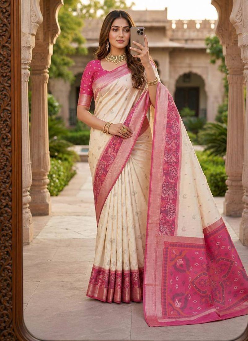 White color pochampally silk blend ikkat pattern zari woven border sarees