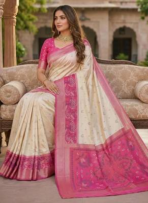 White color pochampally silk blend ikkat pattern zari woven border sarees 4