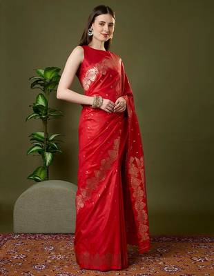 Red color silk blend zari woven work saree 3