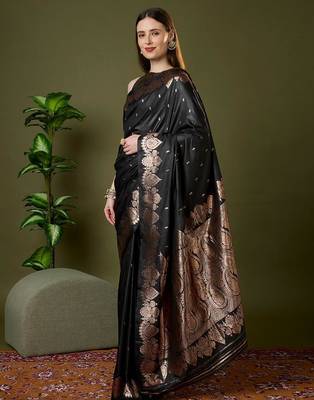 Navy color silk blend zari woven work saree 2