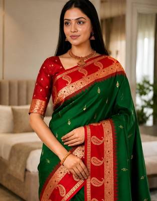Dark green color silk blend zari woven work saree 5