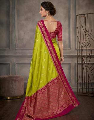 Parrot green color silk blend zari woven weaving sarees 3