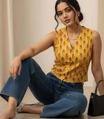 floral print top