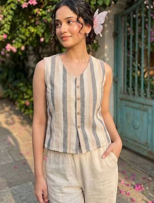 striped top 7