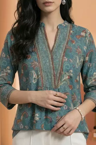 Floral Print Mandarin Collar Top