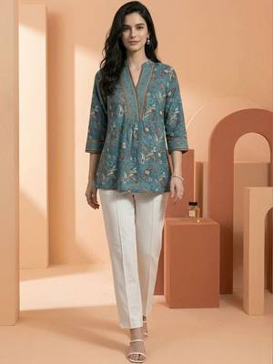 Floral Print Mandarin Collar Top 3