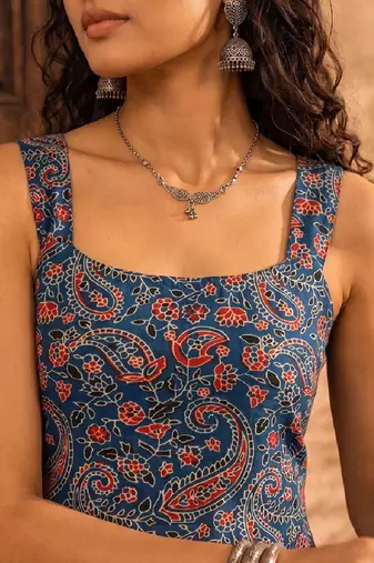 print ethnic top
