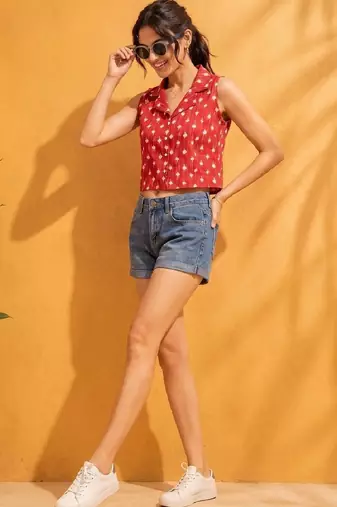 red print crop top