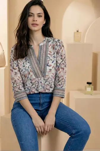 Floral Print Mandarin Collar Top
