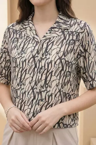 Print Monochrome Satin Shirt Style Top