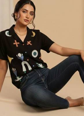 black print top 6