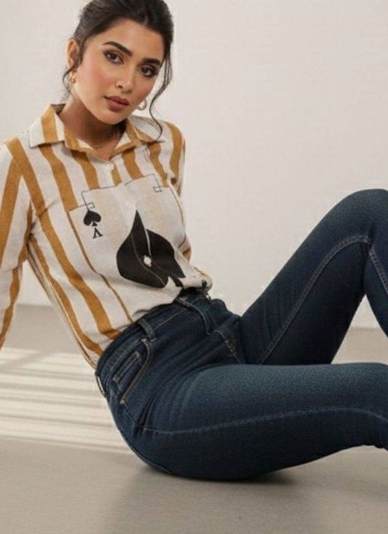 Striped Roll-Up Sleeves Top