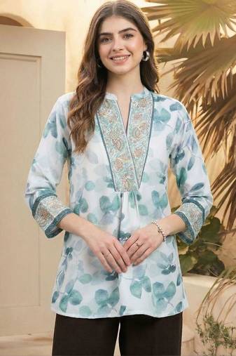Floral Print Mandarin Collar Top