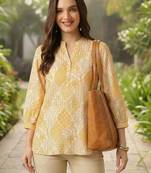 Floral Print Mandarin Collar Top