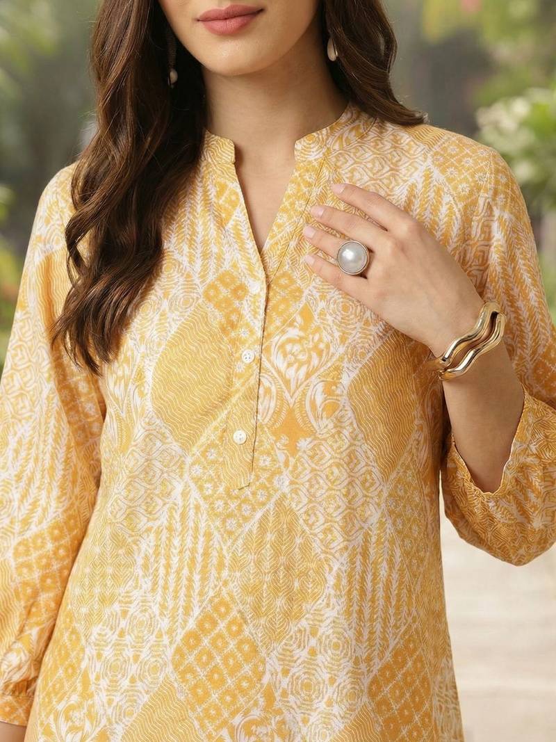 Floral Print Mandarin Collar Top
