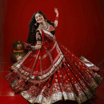 Red Foil print With Lampi lace Border Crepe Lahenga Choli Set 5