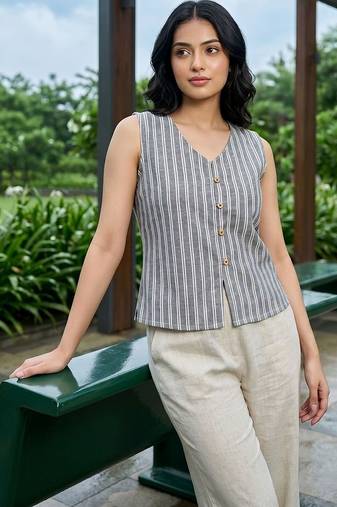 grey striped top