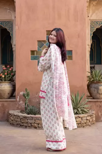 Off white cotton floral printed kurta set with farshi pant and dupatta