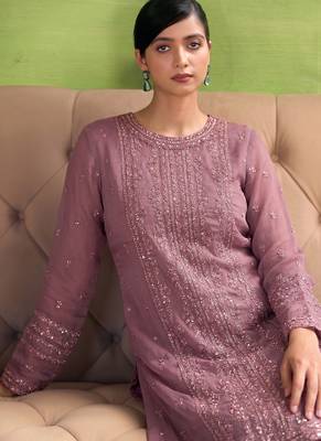 heavy hand embroidery pink chiffon suit for women 2