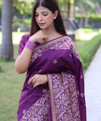 Purple art silk woven saree with zari work 3