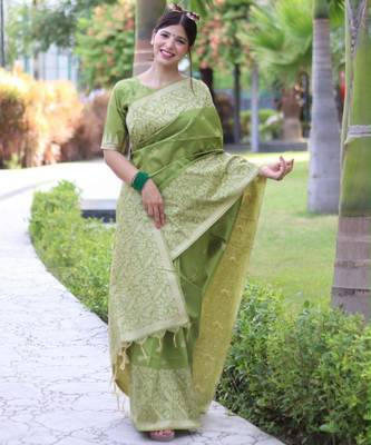 Green art silk woven saree with zari work 3