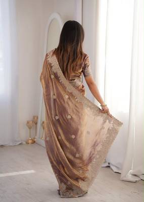 Mauve silk blend embroidered saree with thread work 4